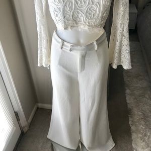 Wide legged white pants